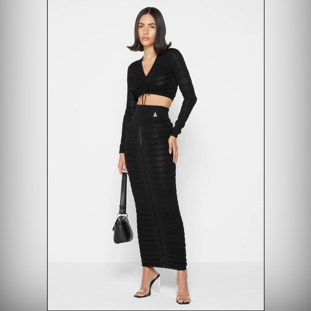 Maniere De Voir Black Contour Knit Maxi Skirt